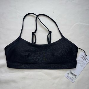 Alo Yoga Airlift Leopard Debossed Intrigue Bra